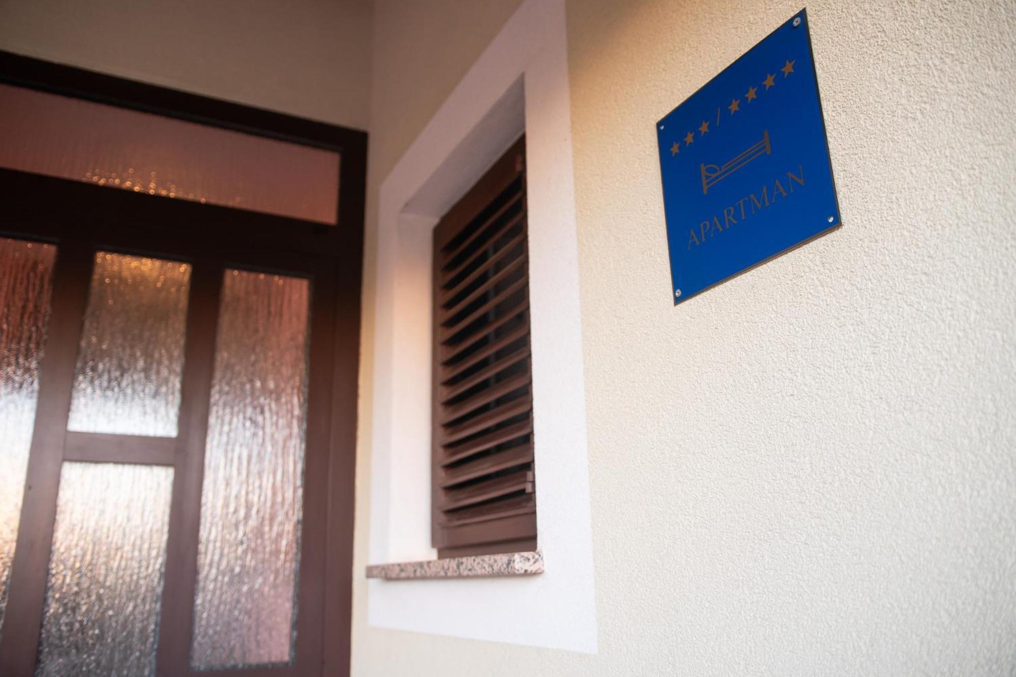 Apartments Angelica 2 Novigrad  Екстер'єр фото